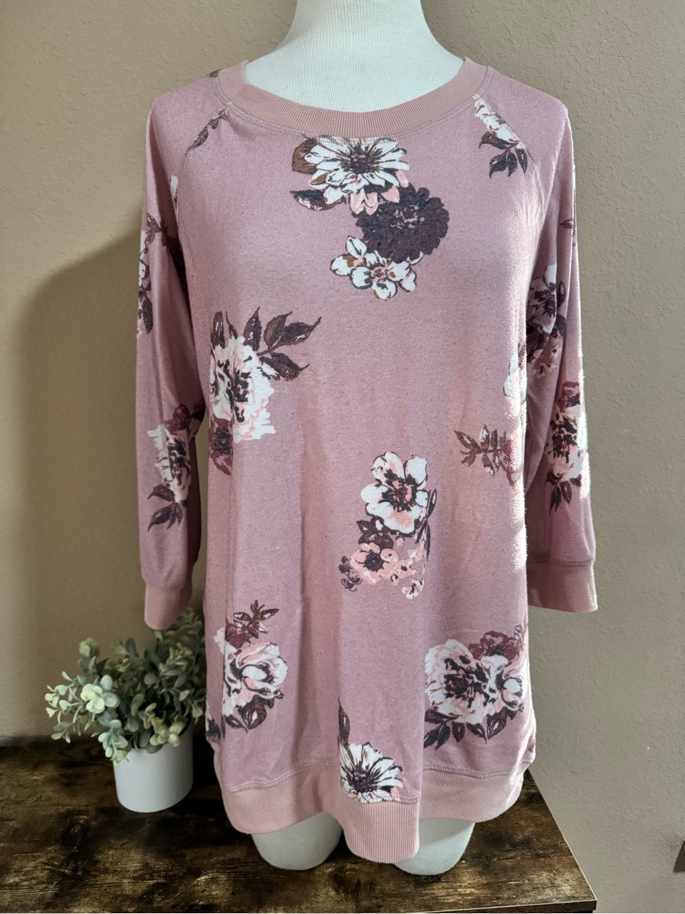 Eyeshadow Dusty Rose Floral Quarter-Sleeve Tunic
